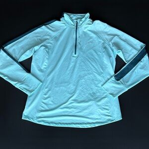 Nike Woman’s Size XL active Light Blue Long Sleeve Top